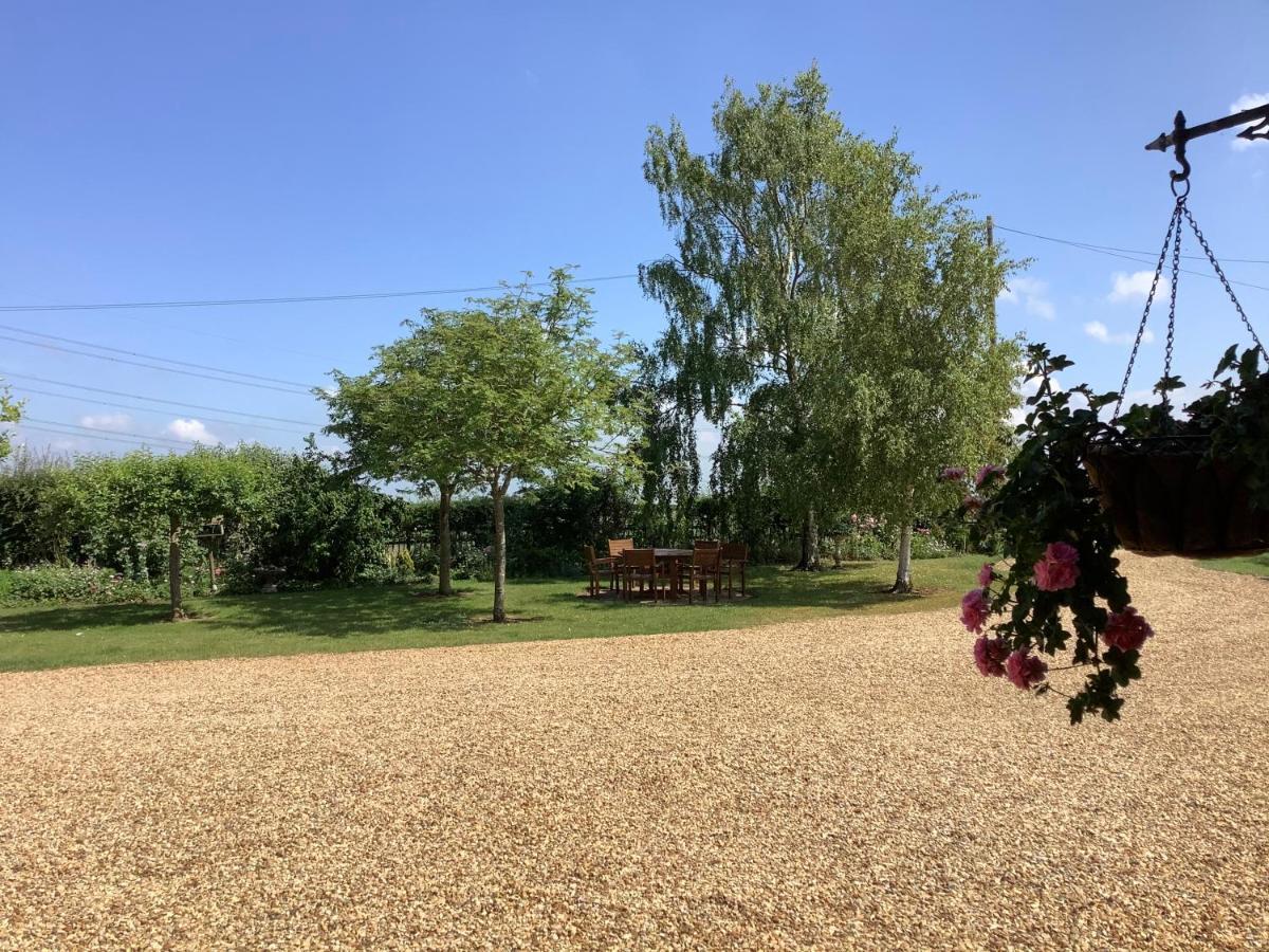 The Retreat, Clematis Cottages, *