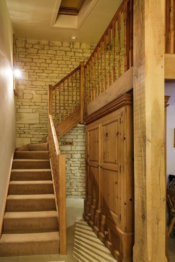 The Retreat, Clematis Cottages, *